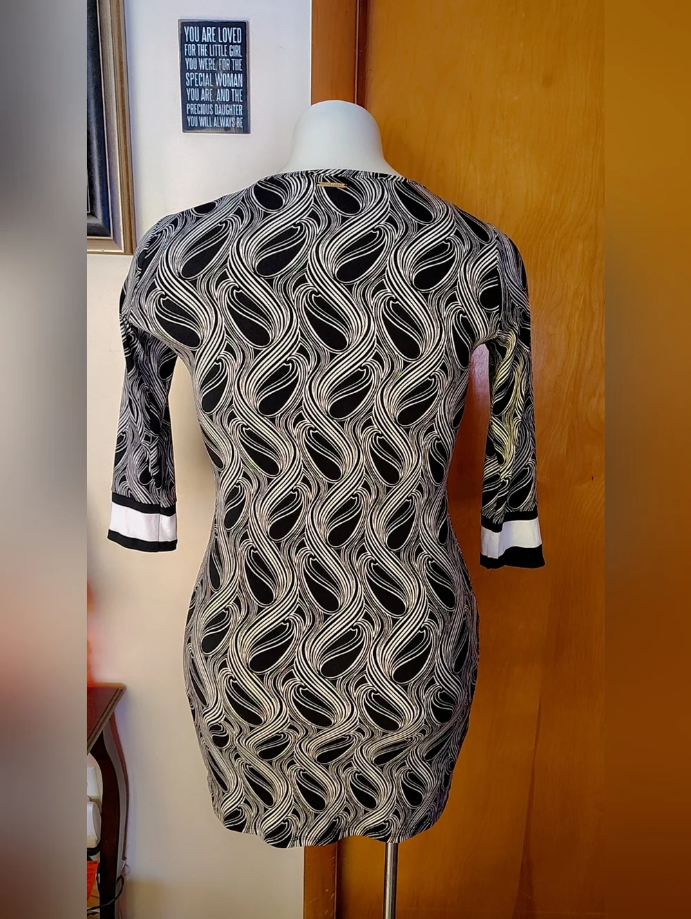 𝕄𝕀ℂℍ𝔸𝔼𝕃 𝕂𝕆ℝ𝕊 𝕄𝕆𝔻 ℙ𝔸𝕀𝕊𝕃𝔼𝕐 𝕊ℍ𝔼𝔸𝕋ℍ - Picture 4 of 6